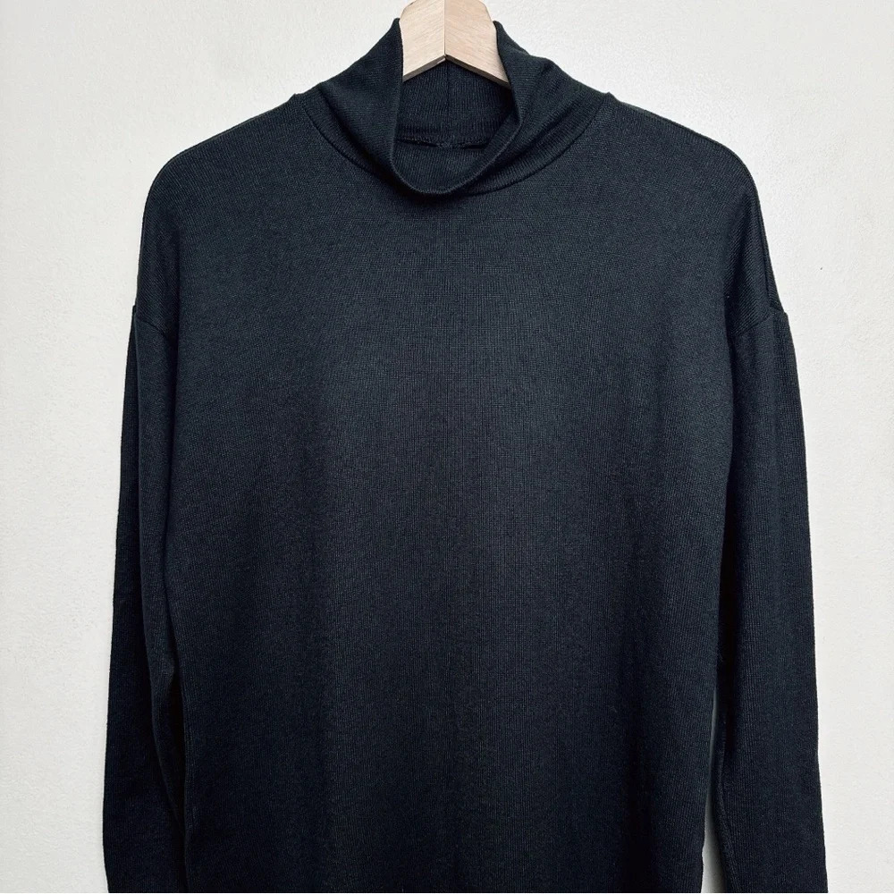 Uniqlo Womens Size Xsmall Soft Knit Mock Neck Sweater Dress - Picture 5 of 16